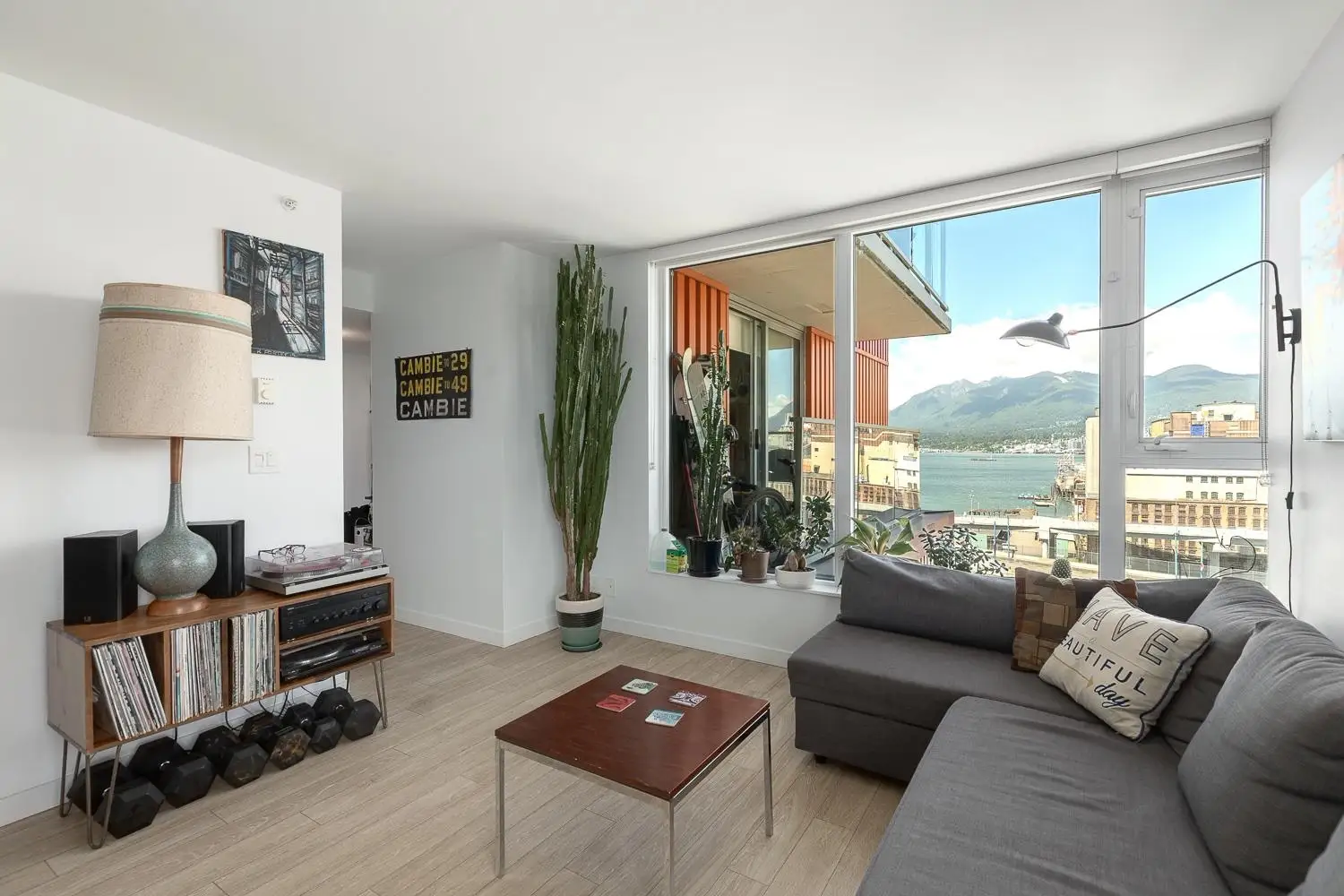 904 983 E HASTINGS STREET, Vancouver BC V6A 0G9