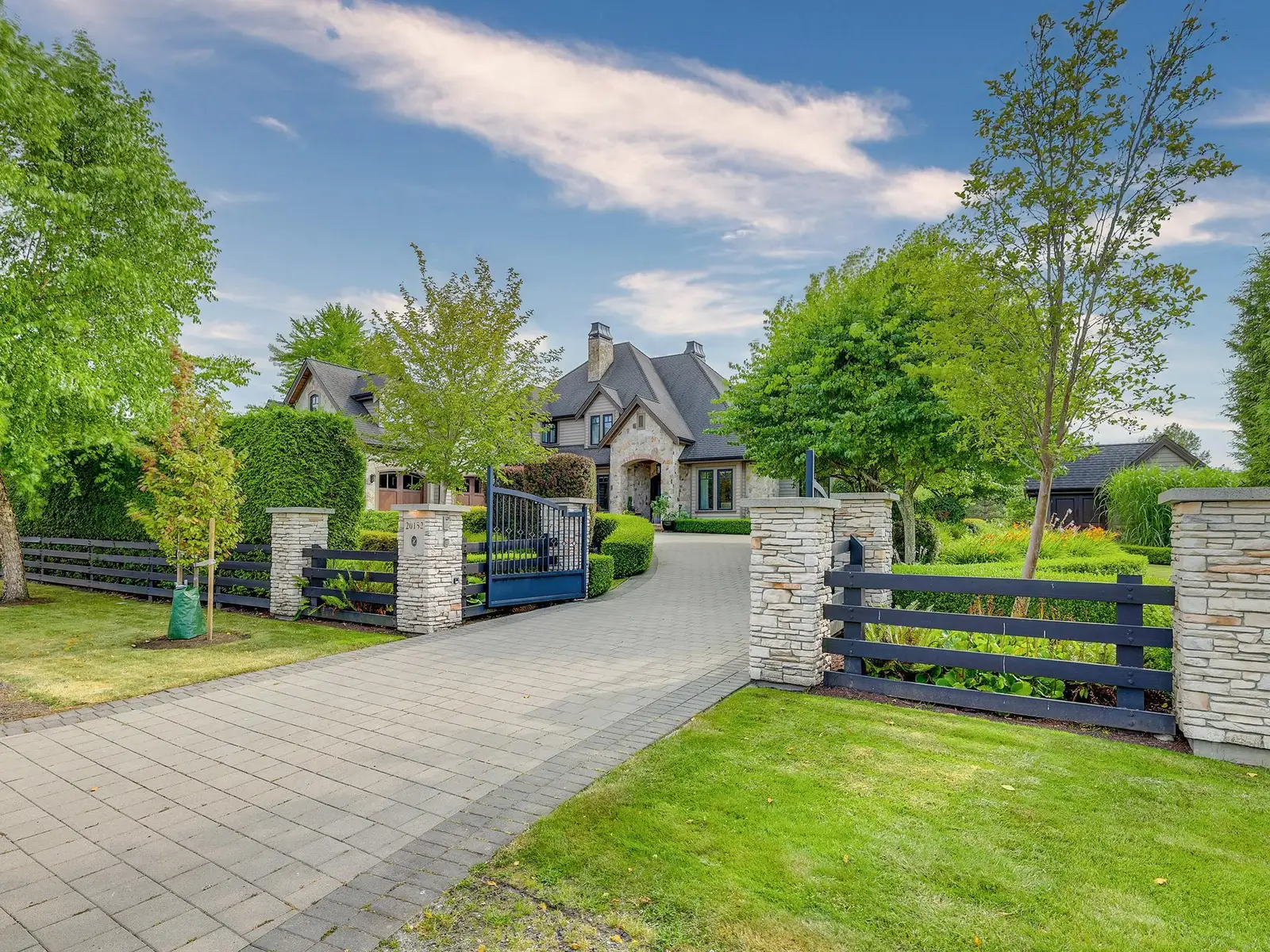 20152 2 AVENUE, Langley BC V2Z 0A3