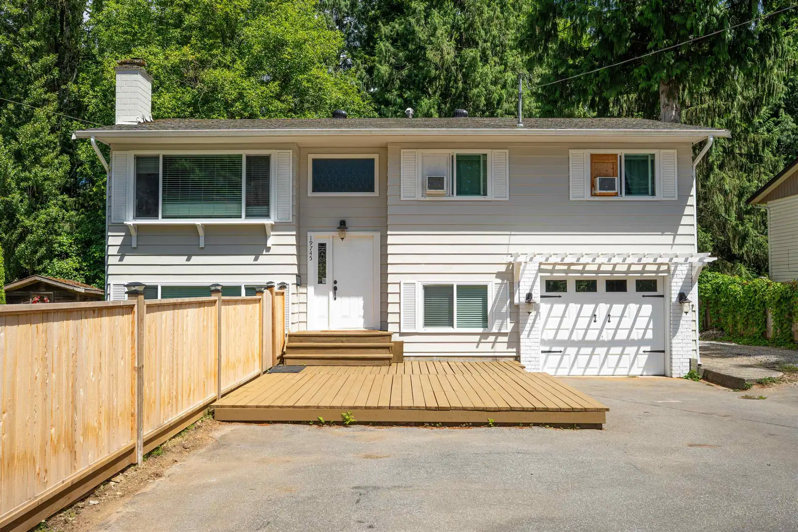 19745 38A AVENUE, Langley BC V3A 4W7
