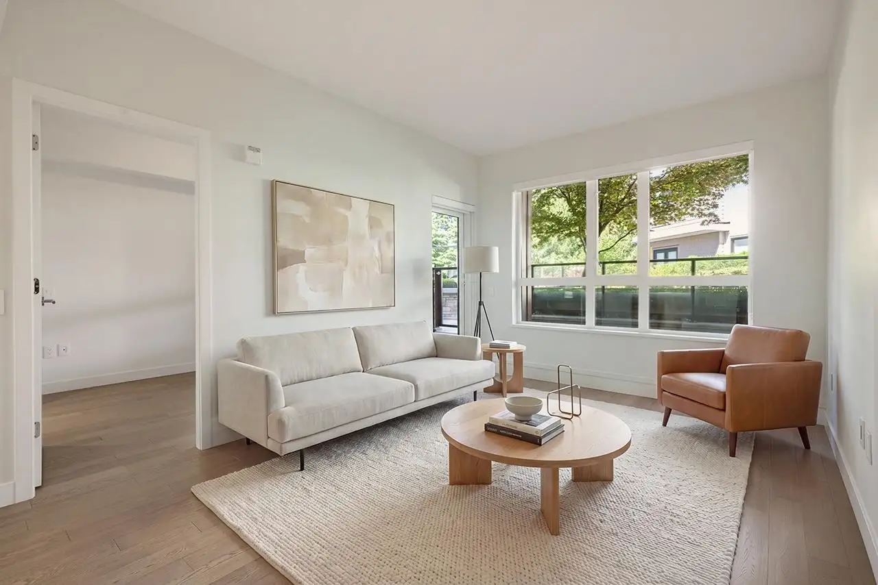 218 3220 CONNAUGHT CRESCENT, North Vancouver BC V7R 0A5