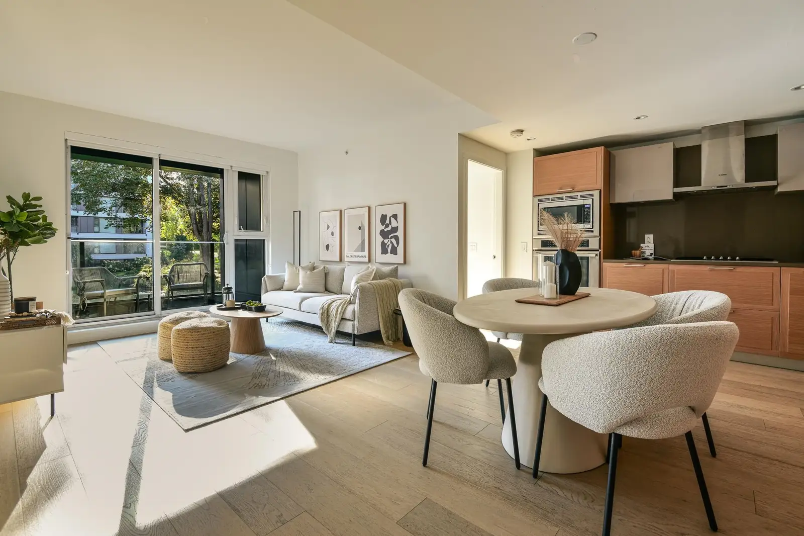 302 7128 ADERA STREET, Vancouver BC V6P 0H6