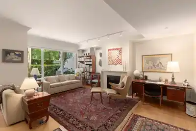101 426 BEACH CRESCENT, Vancouver BC V6Z 3E9