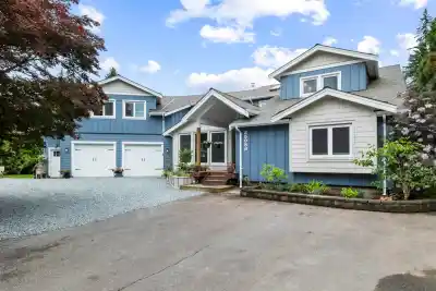 25088 59 AVENUE, Langley BC V4W 1T4