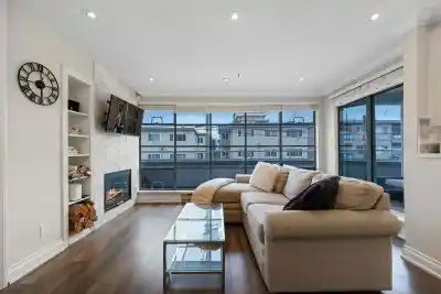 203 2287 W 3RD AVENUE, Vancouver BC V6K 1L5