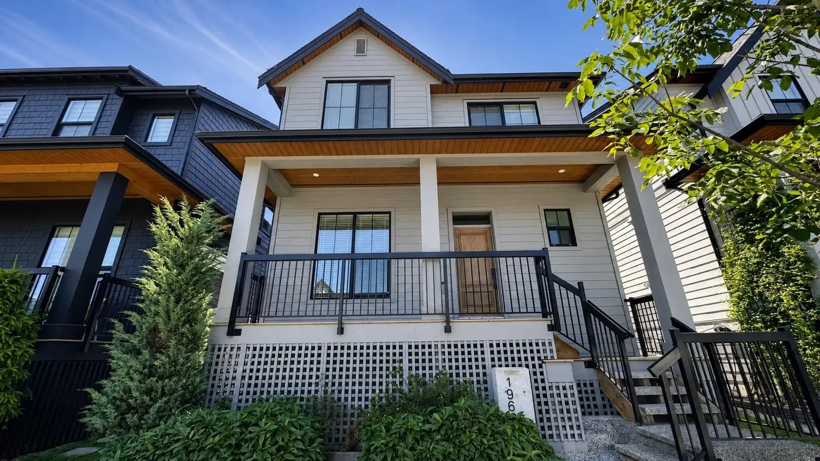 19664 76A AVENUE, Langley BC V2Y 3V3