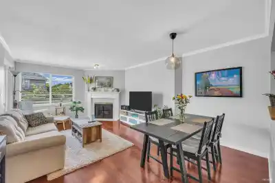 15 5661 LADNER TRUNK ROAD, Delta BC V4K 1X3