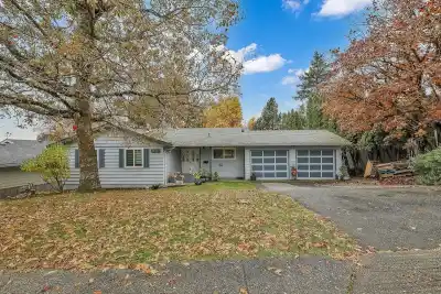 7985 MODESTO DRIVE, Delta BC V4C 4A9