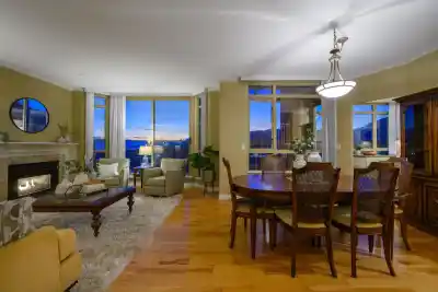 1505 160 W KEITH ROAD, North Vancouver BC V7M 3M2