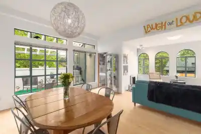 301 700 E PENDER STREET, Vancouver BC V6A 1V7