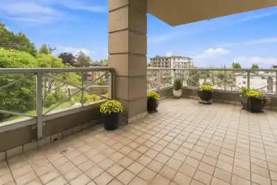 405 160 E 13TH STREET, North Vancouver BC V7L 2L5