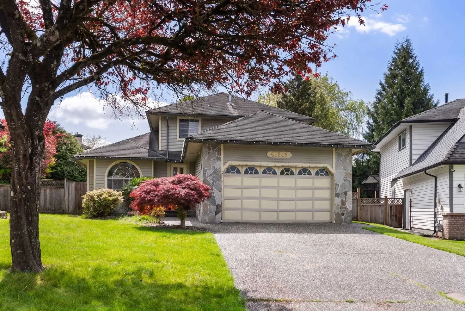 21549 85B COURT, Langley BC V1M 2G4