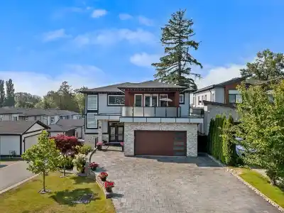 20574 71 AVENUE, Langley BC V2Y 3J9