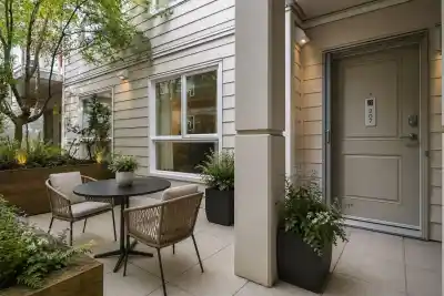 207 5555 DUNBAR STREET, Vancouver BC V6N 1W5