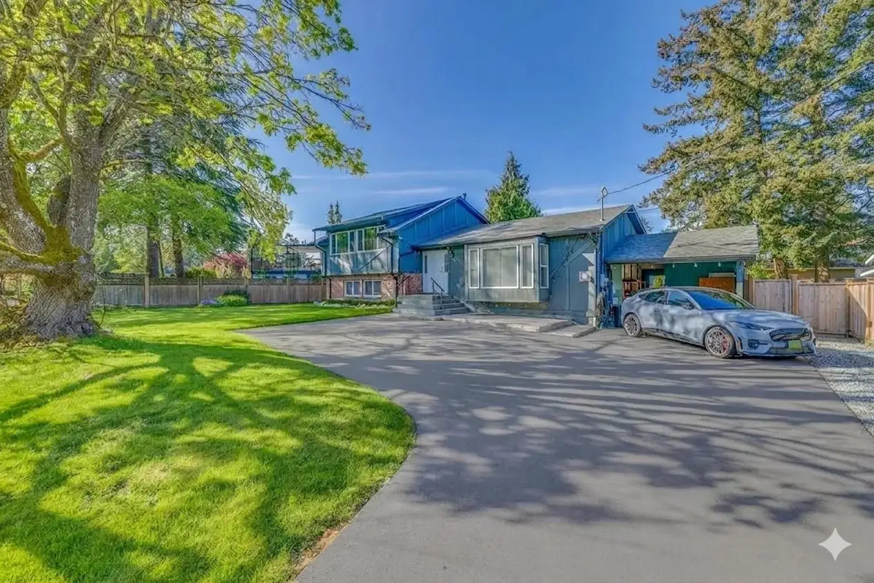 5153 CLIFF DRIVE, Tsawwassen BC V4M 2C4