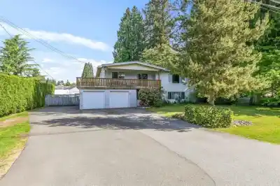 20663 39 AVENUE, Langley BC V3A 2V7