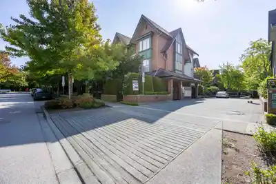 6222 LOGAN LANE, Vancouver BC V6T 2K9