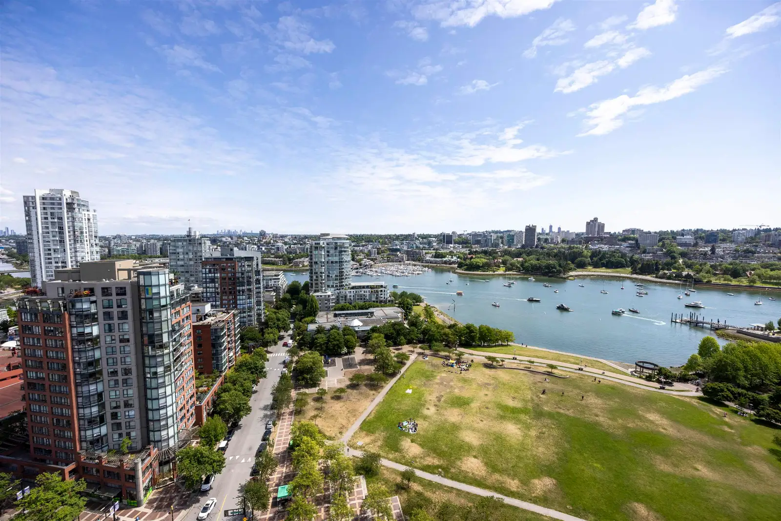 2505 388 DRAKE STREET, Vancouver BC V6B 6A8
