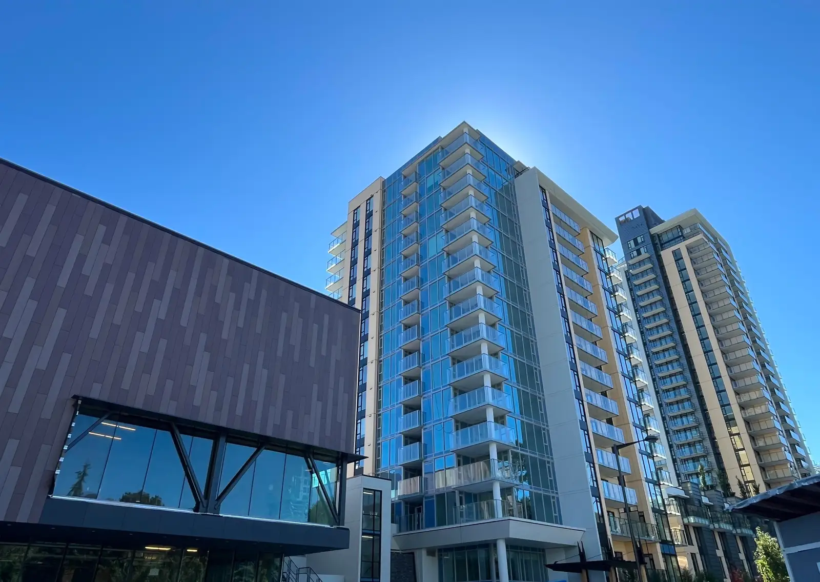 502 1471 HUNTER STREET, North Vancouver BC V7J 1H3