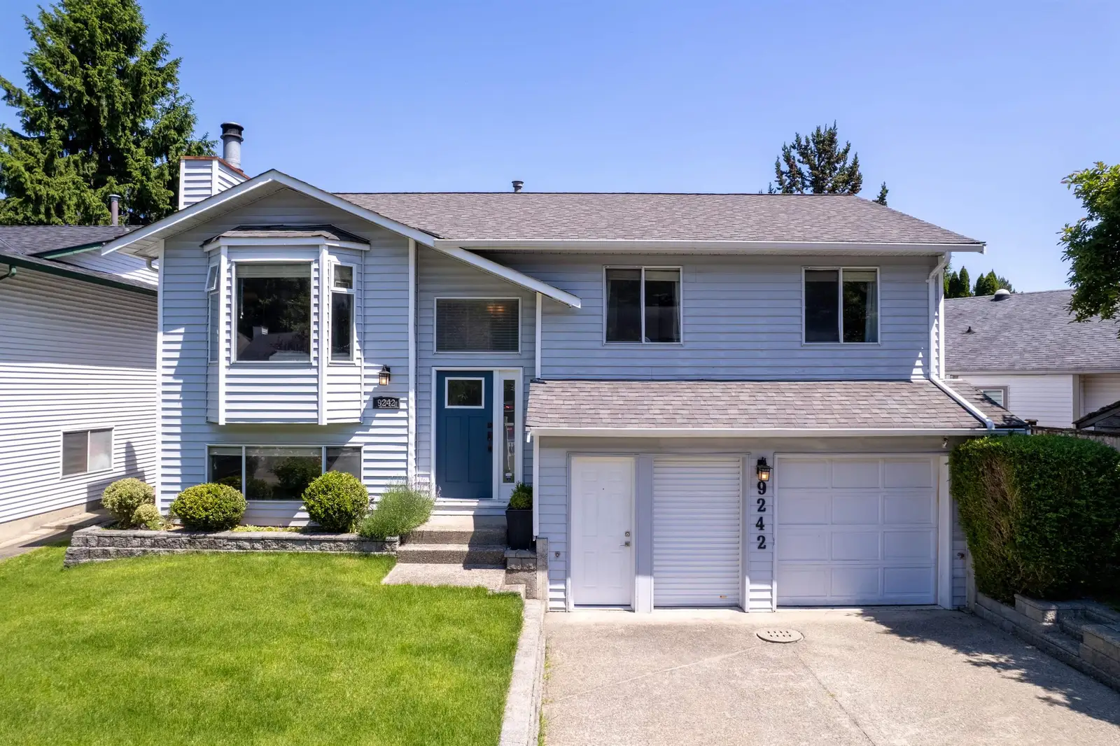 9242 209A CRESCENT, Langley BC V1M 1T5