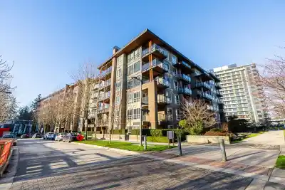 PH1 6033 GRAY AVENUE, Vancouver BC V6S 0G3