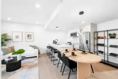 2069 E 1ST AVENUE, Vancouver BC V5N 1B6
