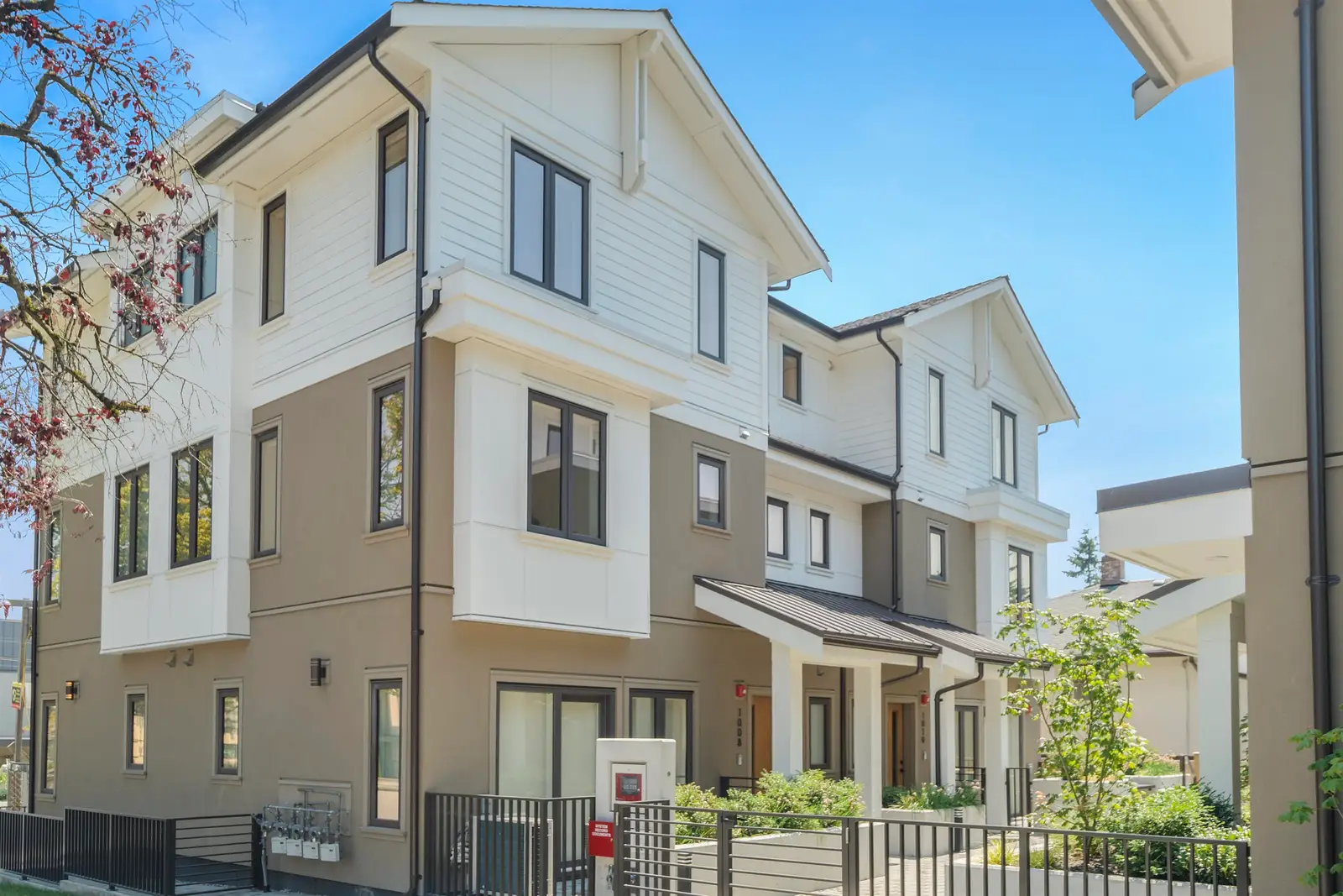 6815 OAK STREET, Vancouver BC V6P 1H5
