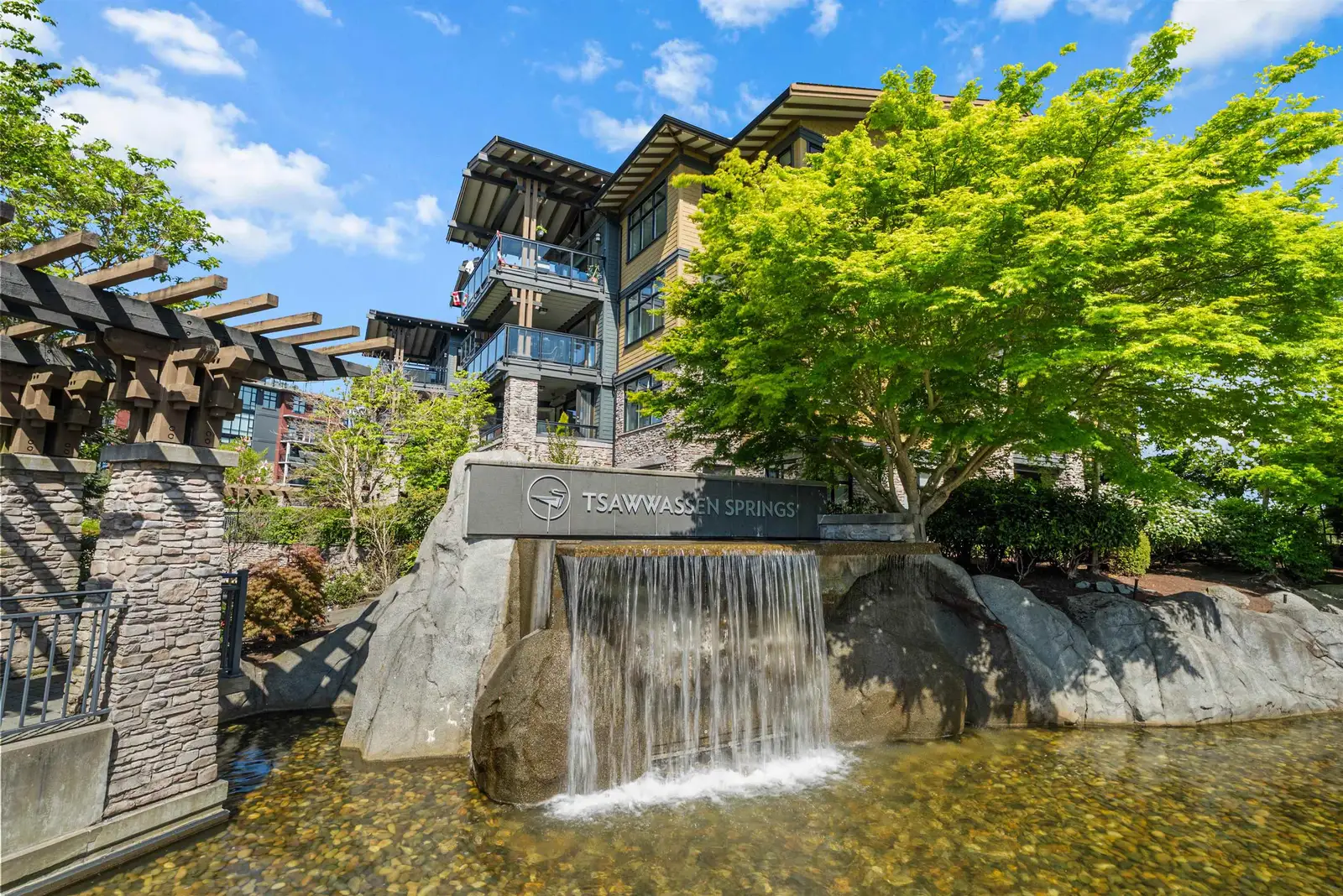 313 5099 SPRINGS BOULEVARD, Tsawwassen BC V4M 0A2