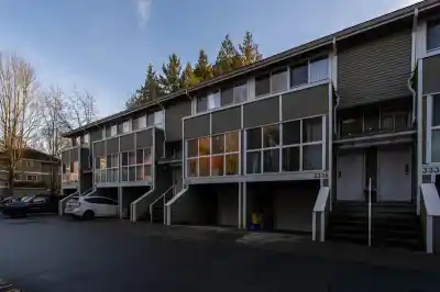 3350 COBBLESTONE AVENUE, Vancouver BC V5S 4S4