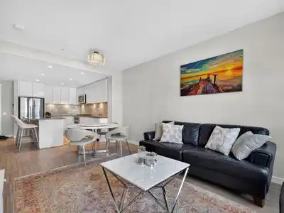 304 2663 LIBRARY LANE, North Vancouver BC V7J 0B9