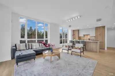 208 2385 EMERY COURT, North Vancouver BC V7J 1P9