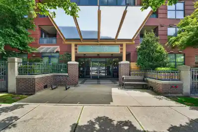 208 5288 MELBOURNE STREET, Vancouver BC V5R 6E6