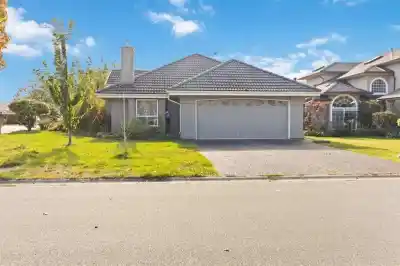 4881 63A STREET, Delta BC V4K 5A1