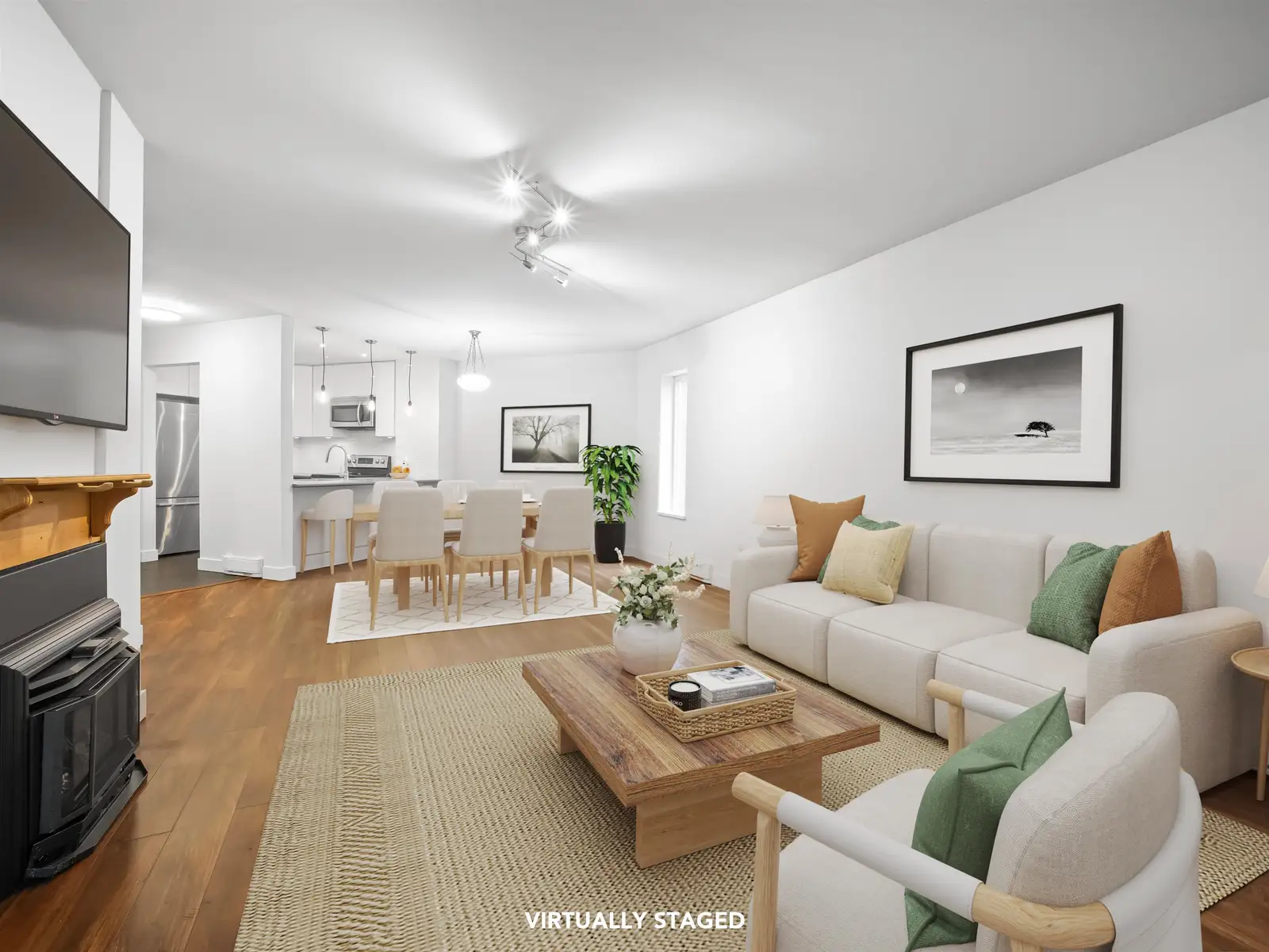 105 3191 MOUNTAIN HIGHWAY, North Vancouver BC V7K 2H4