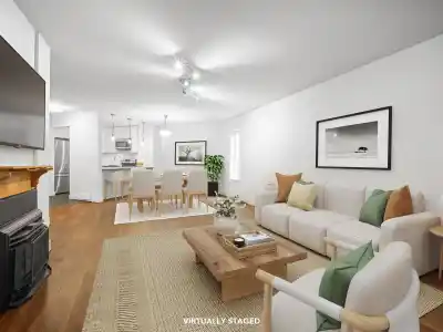 105 3191 MOUNTAIN HIGHWAY, North Vancouver BC V7K 2H4