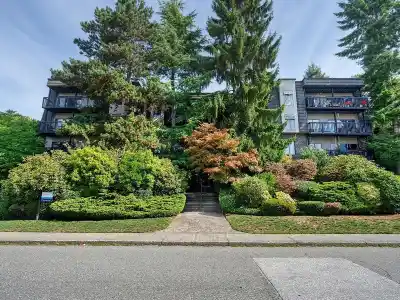 205 150 E 5TH STREET, North Vancouver BC V7L 1L5