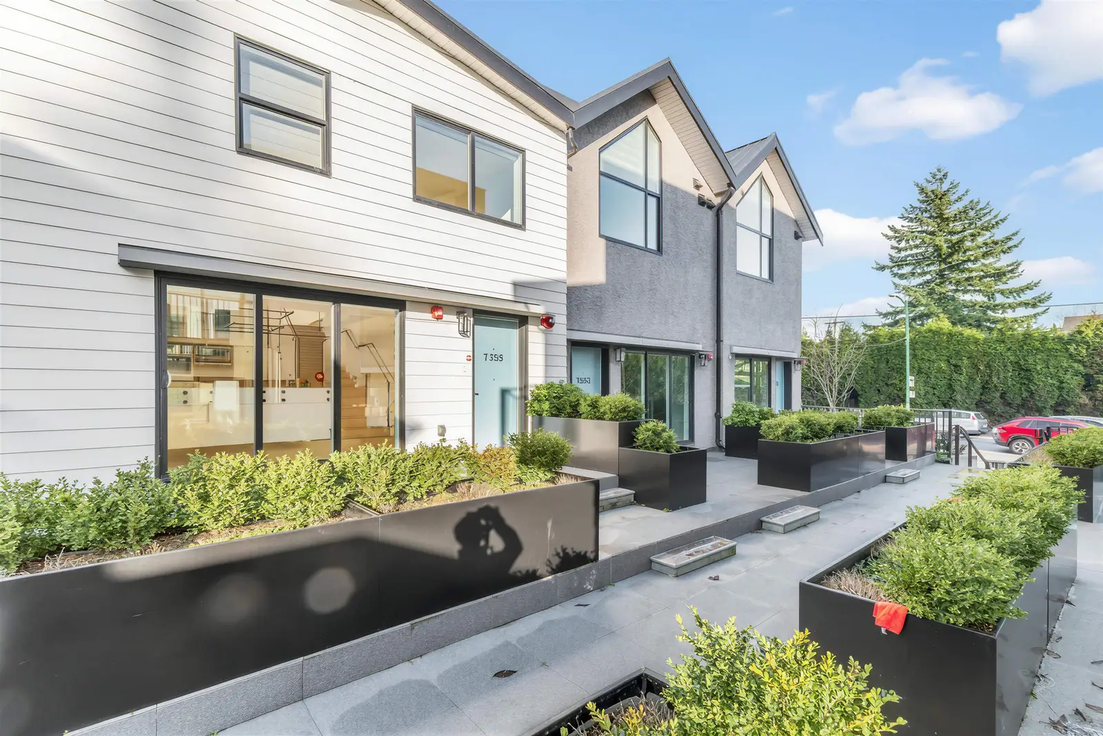 7351 OAK STREET, Vancouver BC V6P 1V9