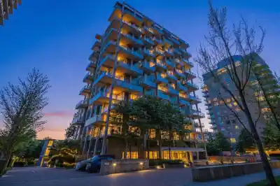 203 5782 BERTON AVENUE, Vancouver BC V6S 0C1