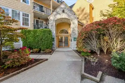 PH5 5555 13A AVENUE, Delta BC V4M 2E7