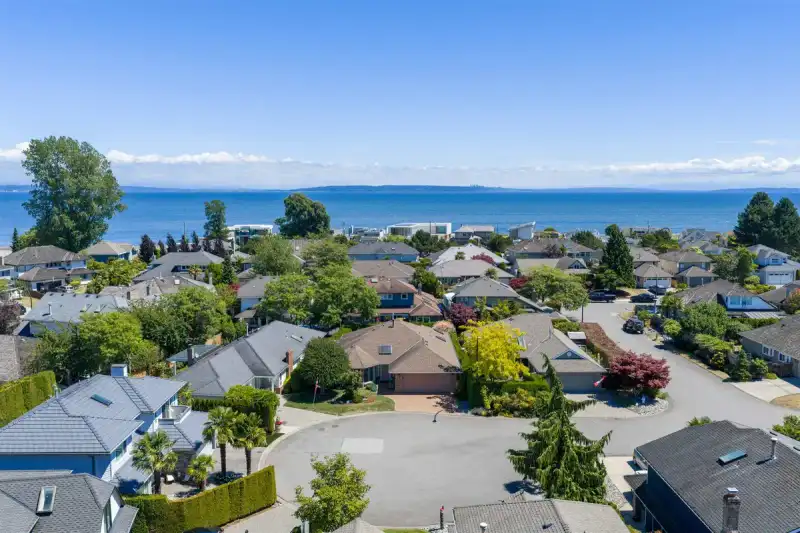 520 SANDBAR PLACE, Delta