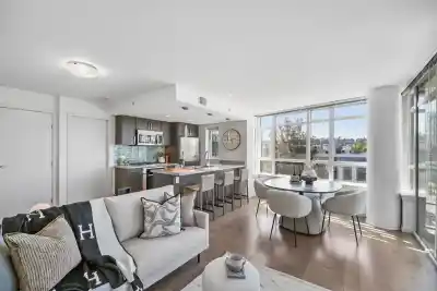 503 89 W 2ND AVENUE, Vancouver BC V5Y 0G9