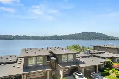 305 3911 CATES LANDING WAY, North Vancouver BC V7G 0A6
