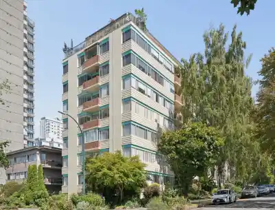 401 1315 CARDERO STREET, Vancouver BC V6G 2J2