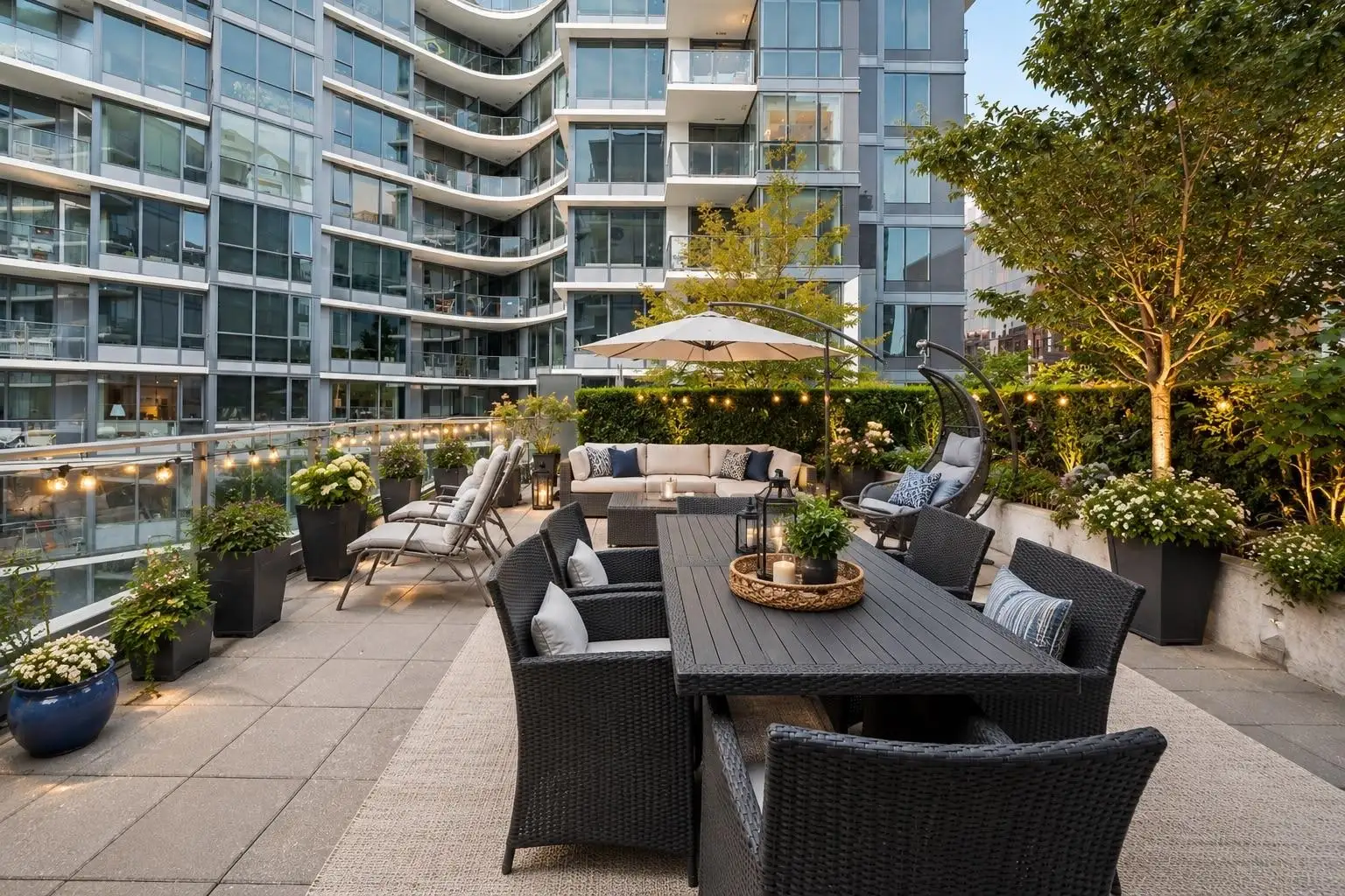 1251 38 SMITHE STREET, Vancouver BC V6B 0P3