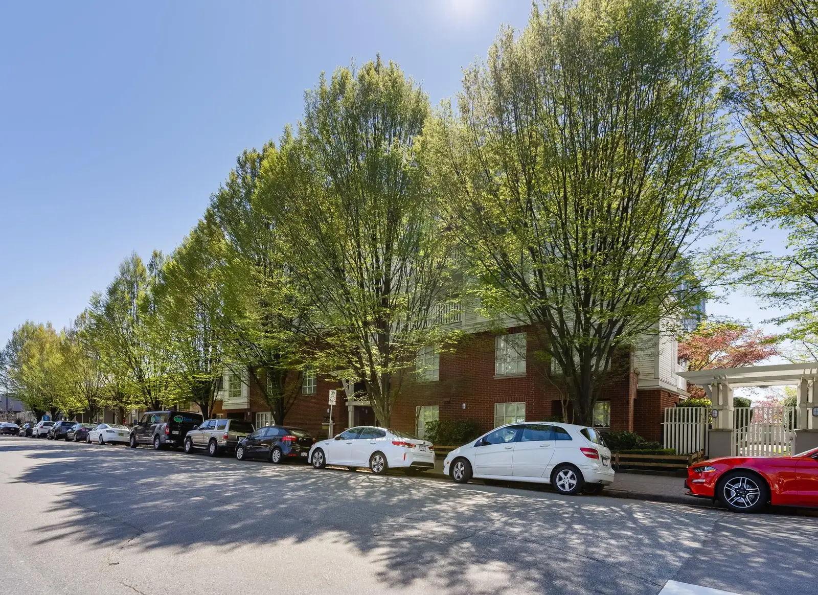 319 147 E 1ST STREET, North Vancouver BC V7L 1B2