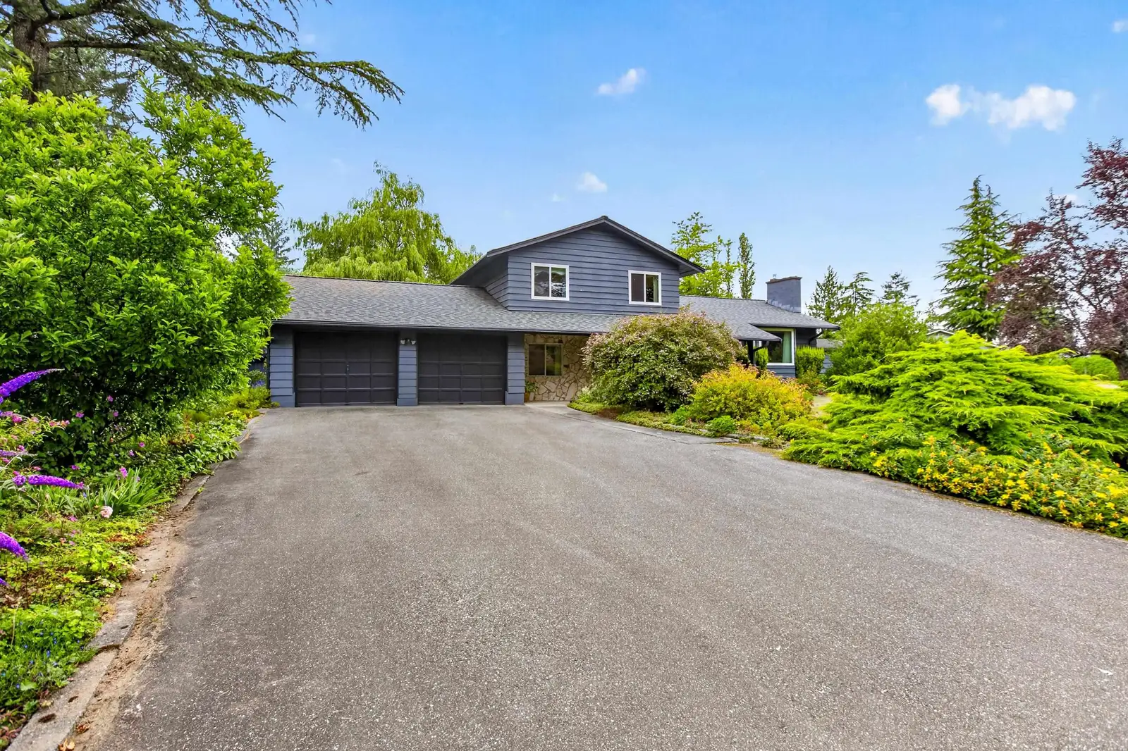 22979 71A AVENUE, Langley BC V2Y 2K1