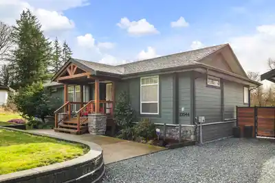 23544 20 AVENUE, Langley BC V2Z 2Z7
