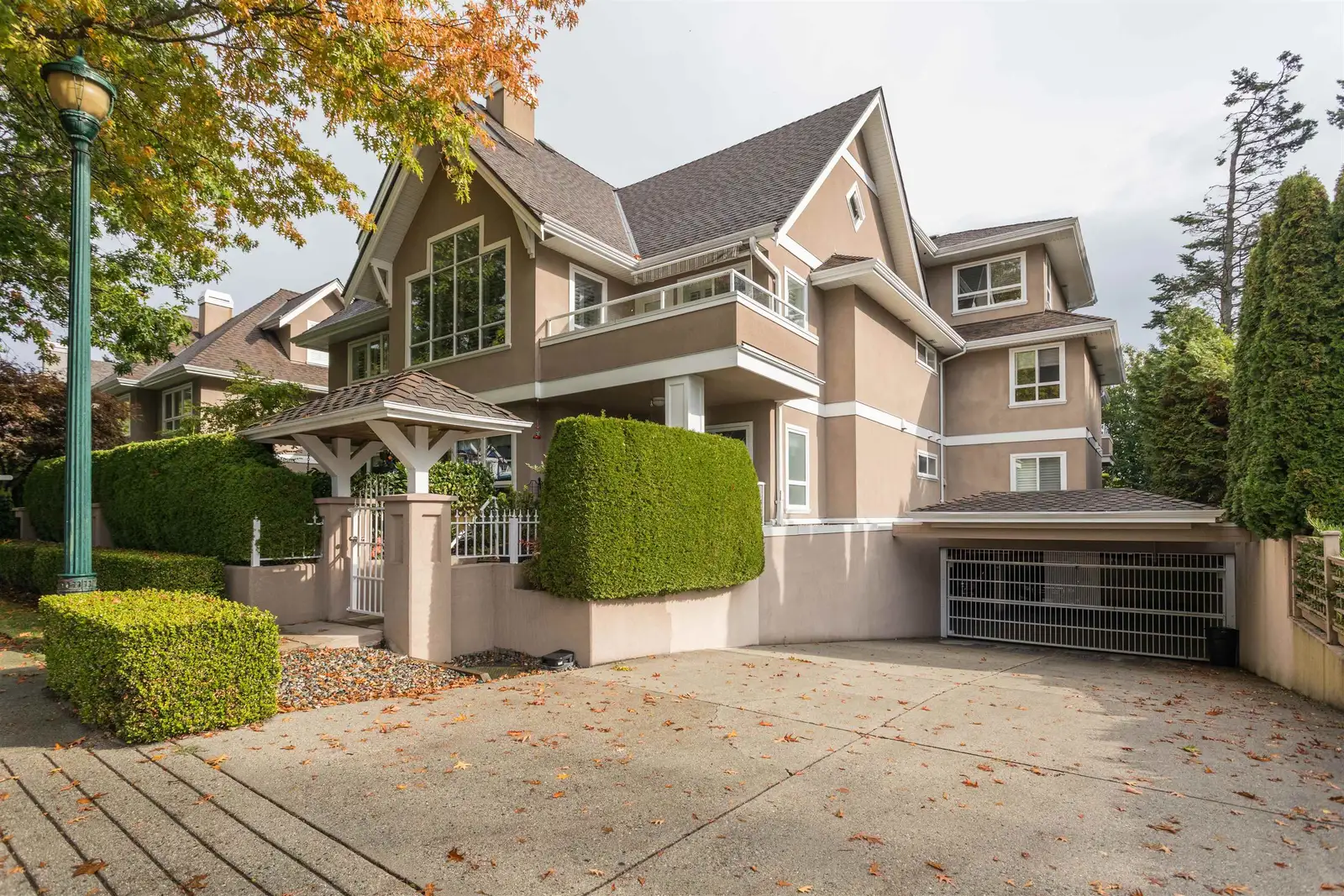 202 1250 55 STREET, Tsawwassen BC V3M 3K3