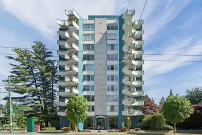 201 4691 W 10TH AVENUE, Vancouver BC V6R 2J3