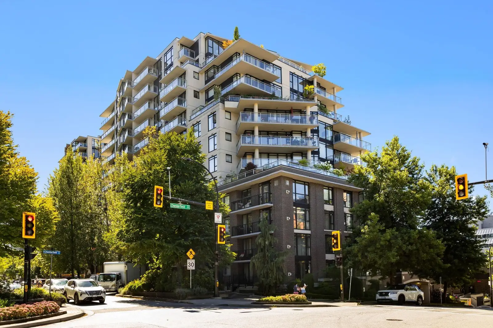 205 175 W 1ST STREET, North Vancouver BC V7M 3N9