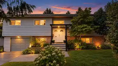 11443 75 AVENUE, Delta BC V4C 1H4